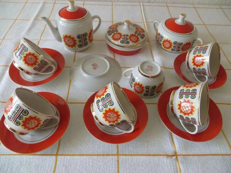 Сервиз довбыш. Чайный сервиз довбыш ссср. сервиз калинка довбыш. сервиз рябина довбыш.