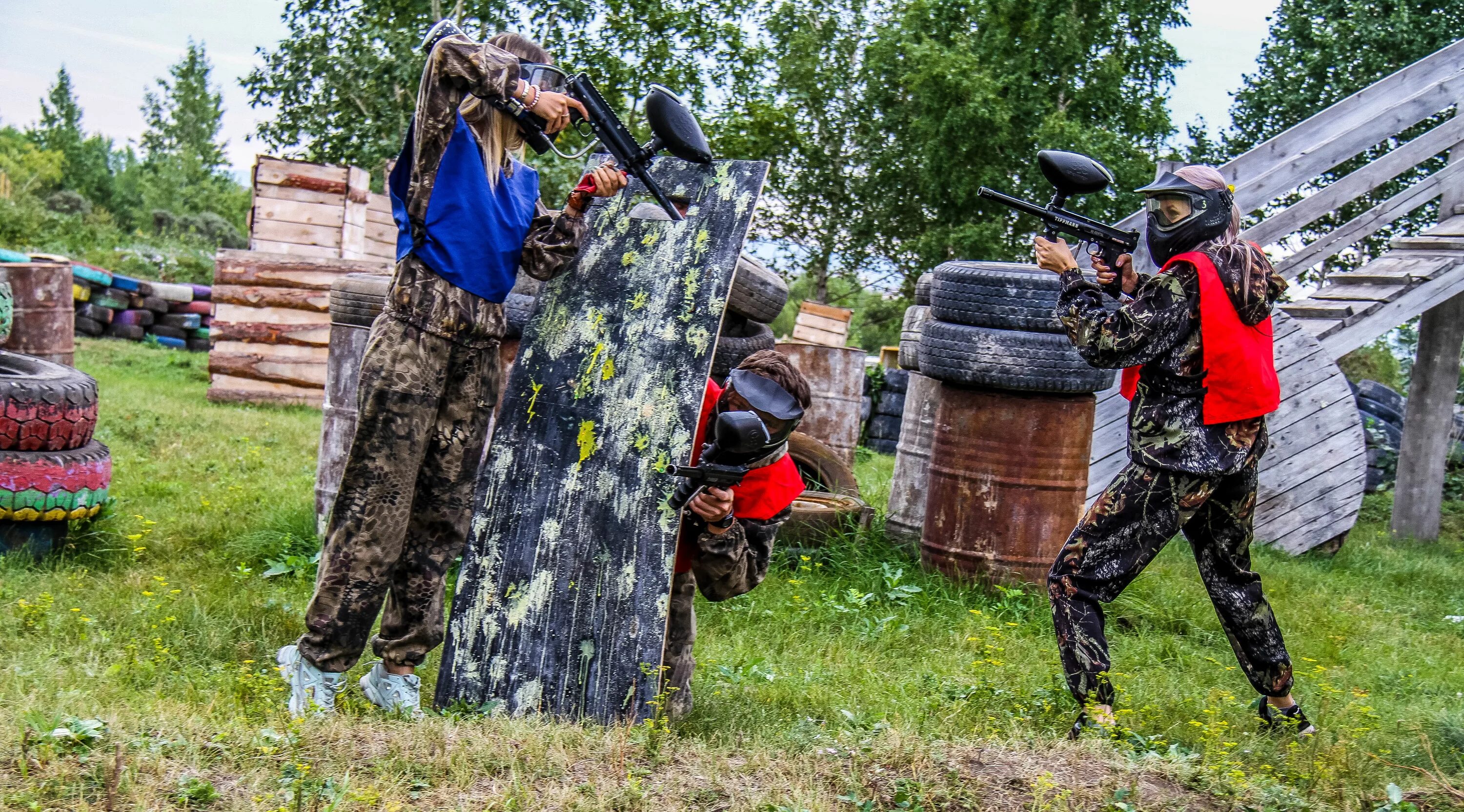 Гладиатор пейнтбольный клуб Красноярск. Пейнтбол Орск Центральный парк. Пейнтбол в Красноярске. Пейнтбол фотосессия. Гладиатор красноярск