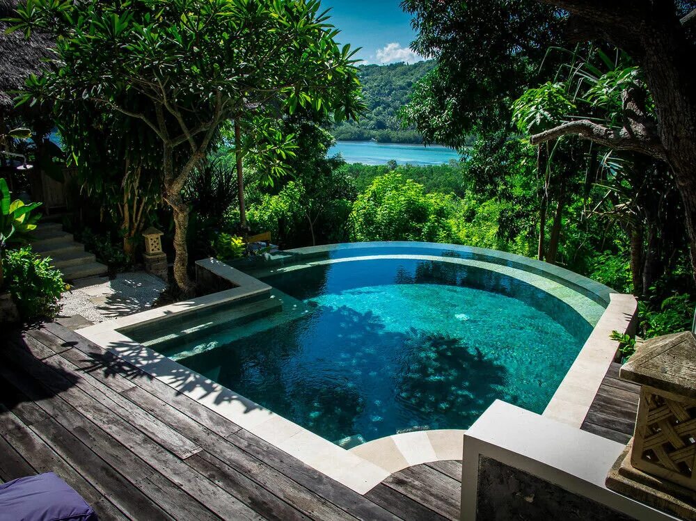 Бали бассейн. Отель на Бали с бассейном. Бассейн среди деревьев. Двухуровневый бассейн. Бассейн бали