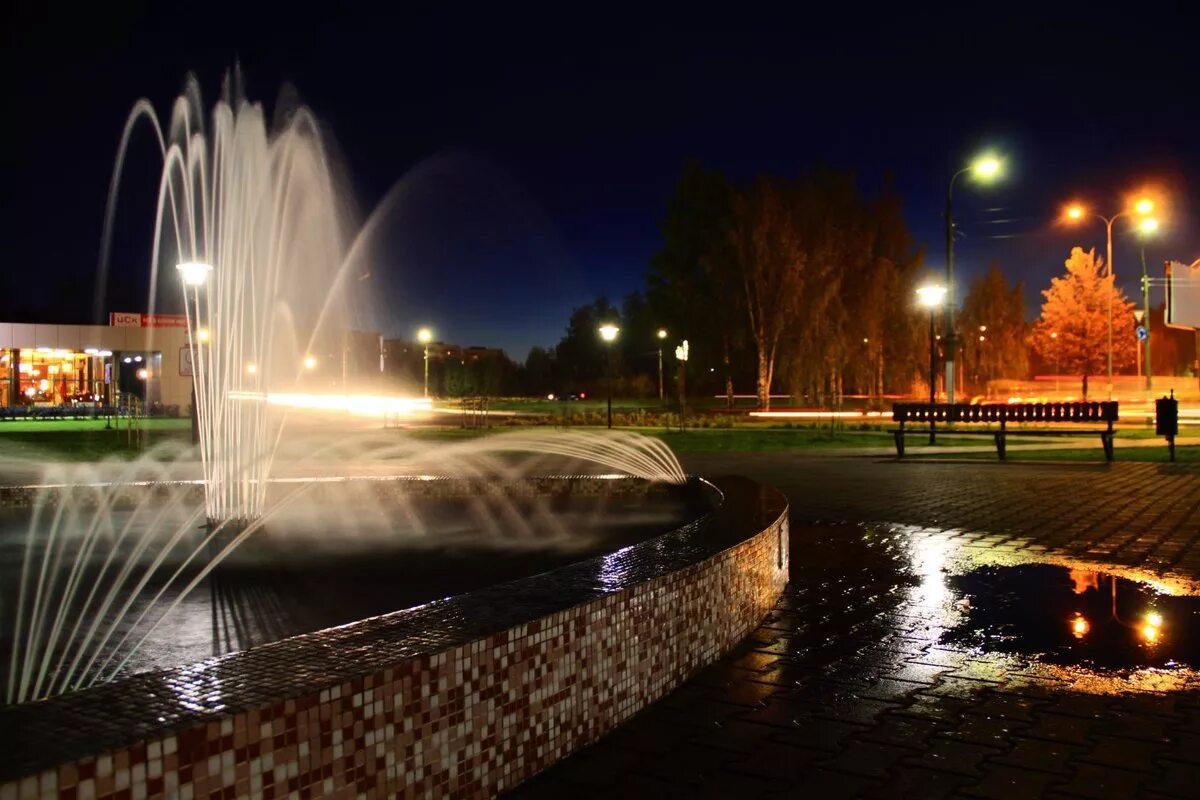 Город Чайковский Пермский край. Город Чайковский Пермский край площадь. Город Чайковский ночью. Г Чайковский фонтан. Сайт г чайковского