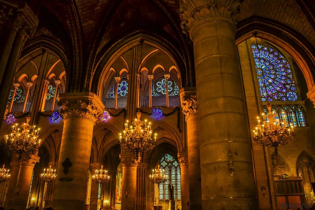 Собор парижской богоматери интерьер. Собор парижской богоматери интерьер. Нотр-дам-де-пари собор. Собор амьенской богоматери интерьер. Нотр-дам-де-пари собор внутри.