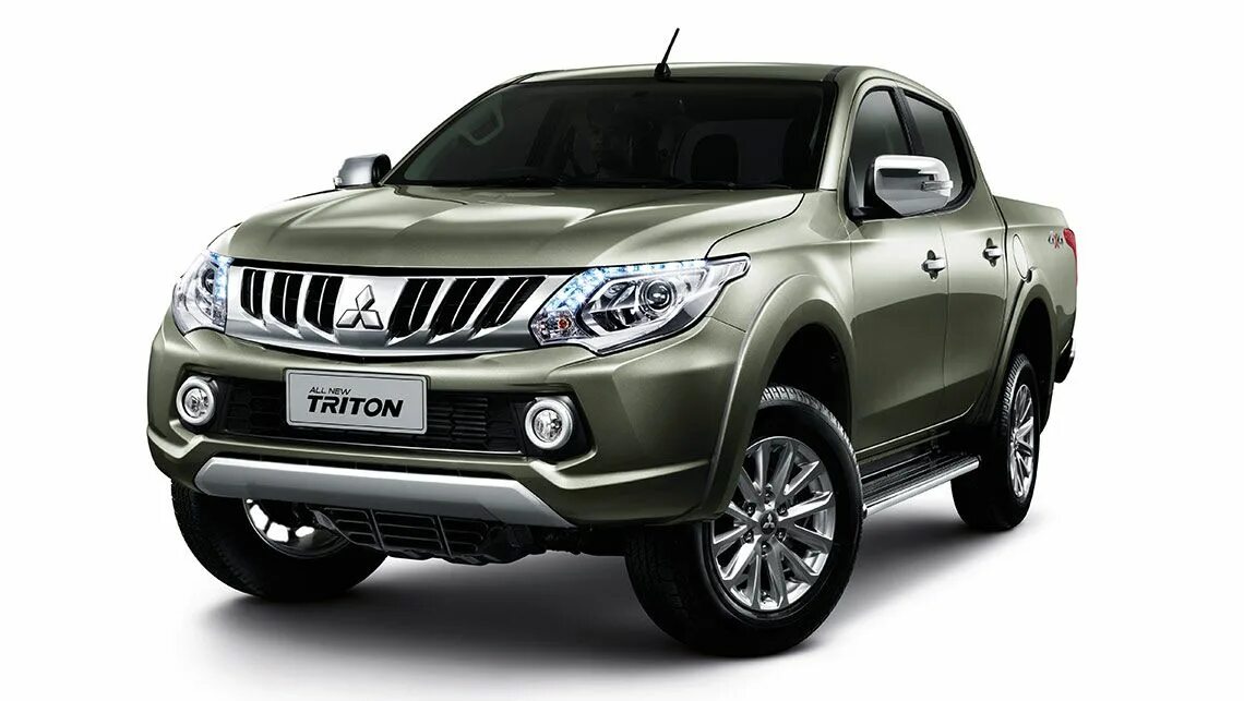 Масло л200 2.5 дизель. Mitsubishi Triton/l200 2015. Mitsubishi l200 Triton. Митсубиси л200 2015. Mitsubishi l200 v.