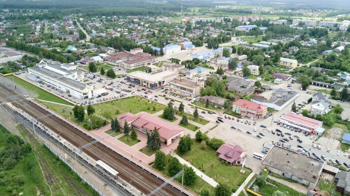 Вокзал тарусская. Станция Тарусская Заокский. Поселок Заокский станция Тарусская. Поселок «Тарусская Поляна». Поселок Заокский площадь.