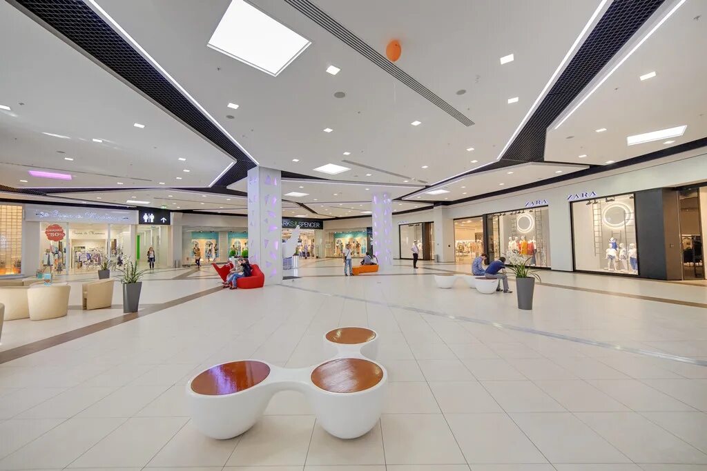 Hm весна алтуфьево. Тц весна алтуфьево магазины. Торговый центр весна на алтуфьевском шоссе. Тц весна мытищи. Весна торговый центр москва алтуфьево.