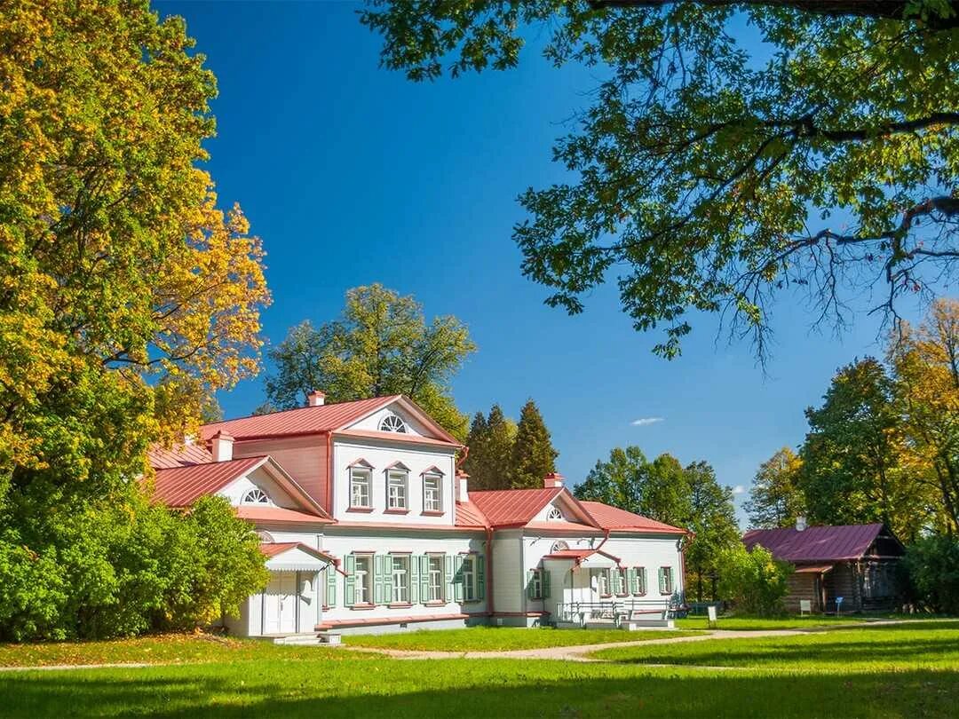 Абрамцево одно из знаменитых подмосковных. Аксаков усадьба абрамцево. абрамцево музей усадьба. музей заповедник абрамцево сергиев посад. дом усадьба абрамцево.
