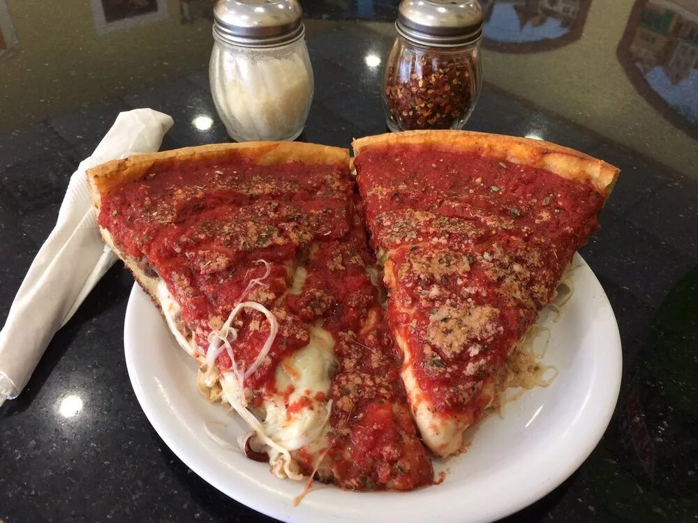 Chicago deep dish pizza. Чикаго стайл пицца. Пицца дип диш в москве. Пицца по чикагски. Диш диш пицца.