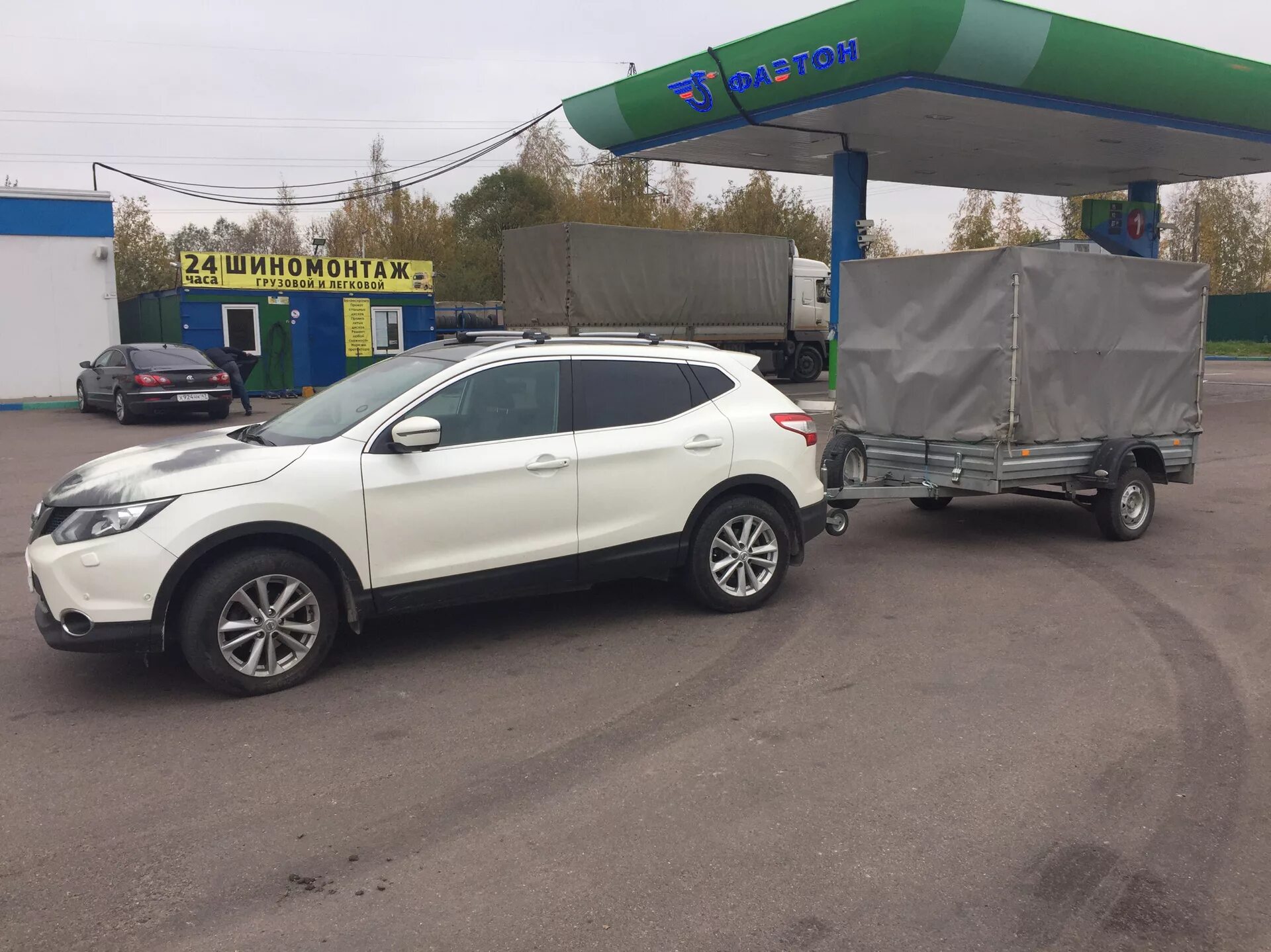 Можно ли прицеп на вариаторе. Qashqai j11 с прицепом. Прицеп на Кашкай j11. Ниссан Кашкай +2 2013 с прицепом. Прицеп для Ниссан Кашкай 2013г.