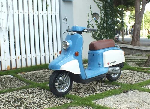 Сидения honda giorno и honda julio. Мопед julio. Ретро скутер honda julio. Скутер хонда джулио. Honda julio.