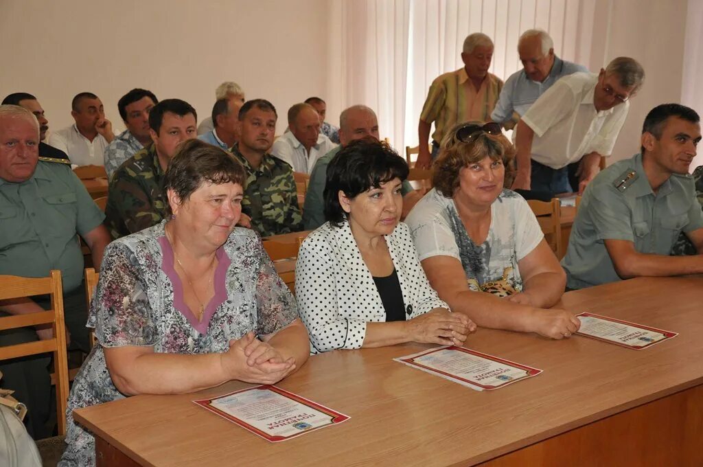 Погода в слободзее. Государственная администрация Слободзейского района и г Слободзея. Красненькое Слободзея ПМР. Госадминистрация Слободзейского района ПМР. П. красное Слободзейский район ПМР.