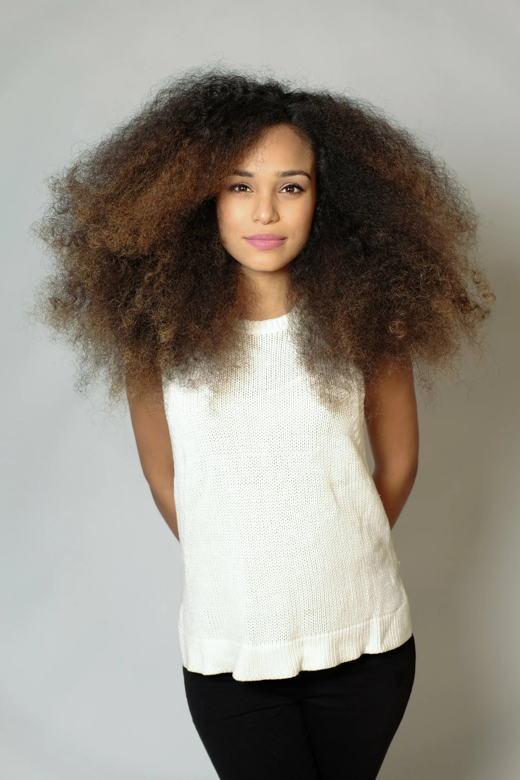 Curly method. Керли герлз. curly girl. girl curly hair на прямые волосы. curly hair method.