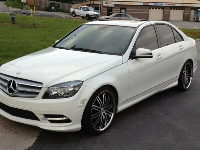 4. 4. Mercedes benz c300 4 matic. Mercedes c300 4 matic 2020. Мерседес с300 2012.
