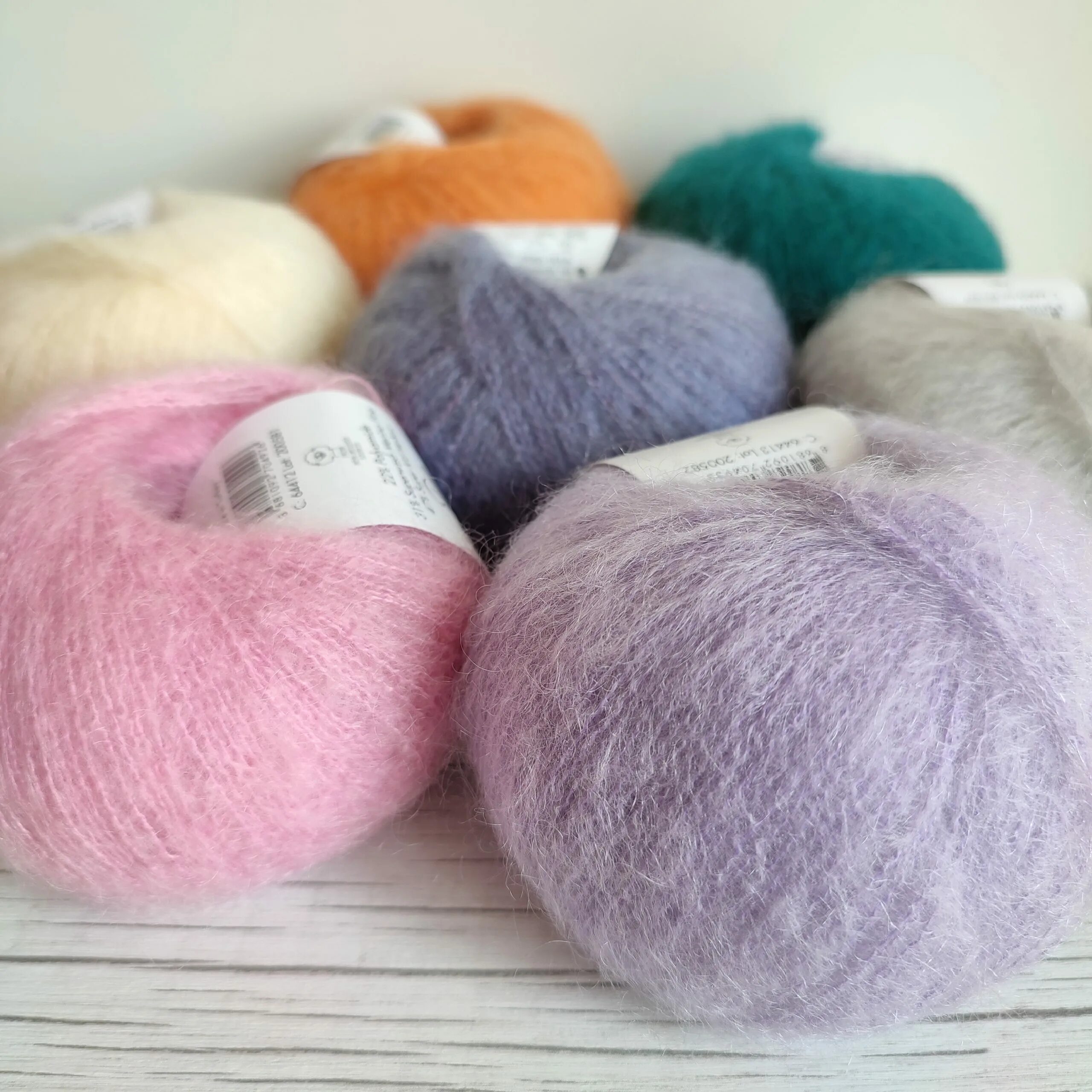 Gazzal super kid mohair 64419. Ализе кид мохер что связать. Кид мохер felicita. Alize kid royal 50 палитра. Kutnor vittorio палитра.