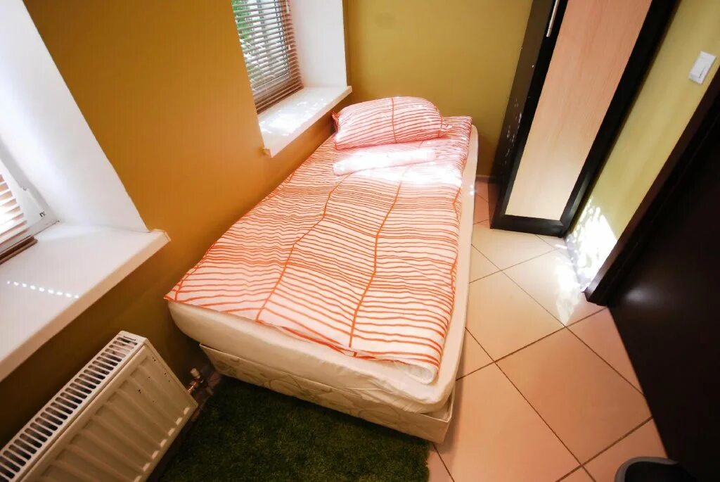 хостелы в москве. хостелы в москве. хостел москва 3 кровать. кутузовский проспект 22 москва хостел багратион. хостел наполеон москва.