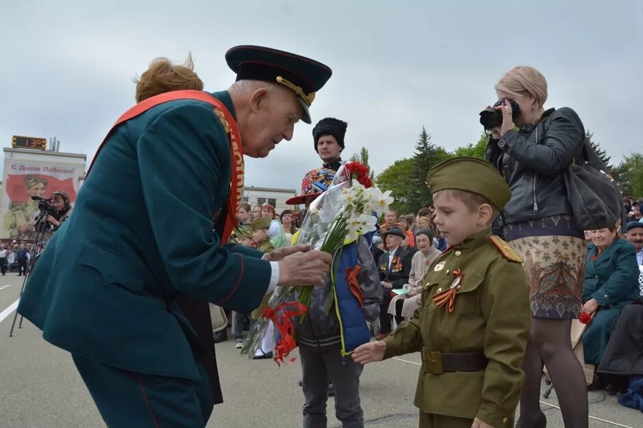 День Победы Ставрополь. 9 Мая Ставропольский край. 9 Мая Ставрополь. Застолье 9 мая. Новости дня победы