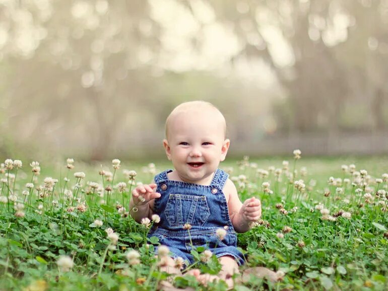 Natural babies. Nature Baby. Ideal Baby in nature. Baby wonderful Photography. Stunning Baby in nature.