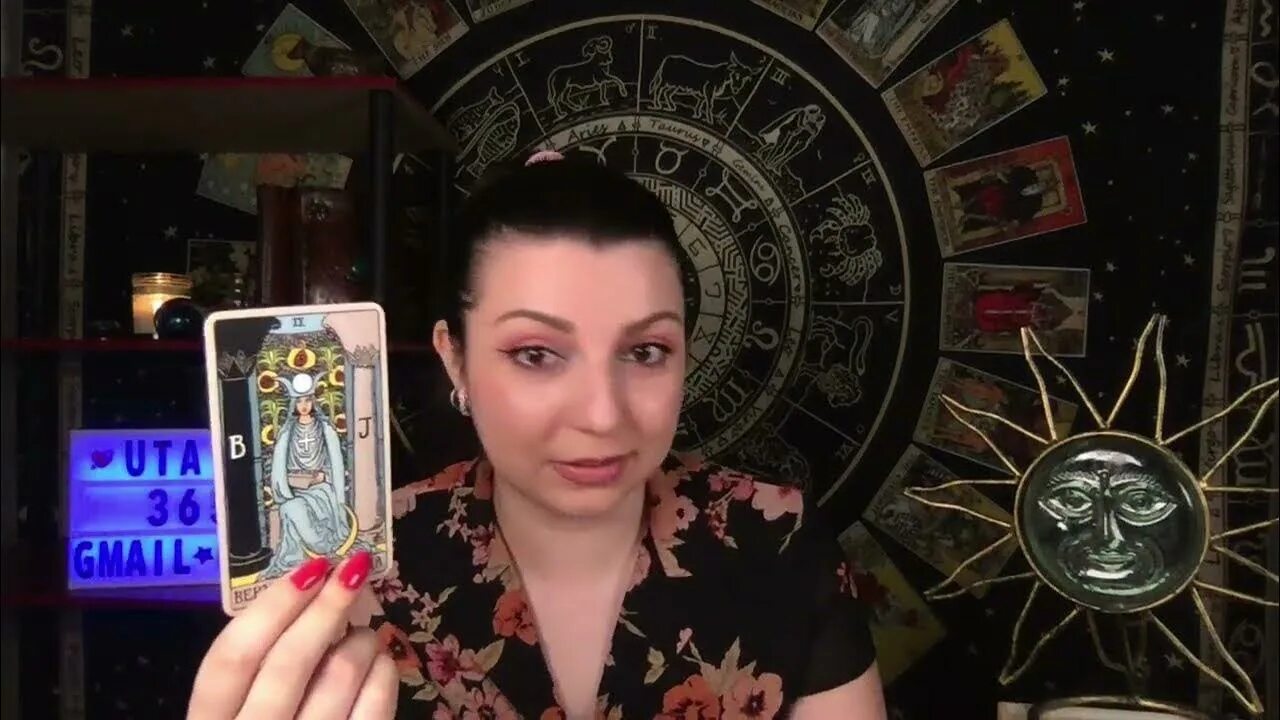 Julia таро. Таро julia. таро julia блогер. taro_iuliia_888 золотой мир таро.