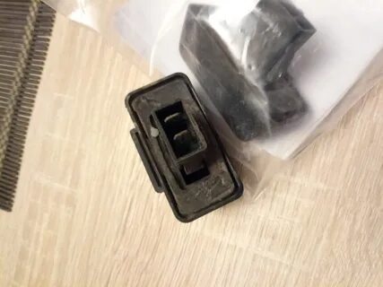 Разъем фонаря подсветки номера