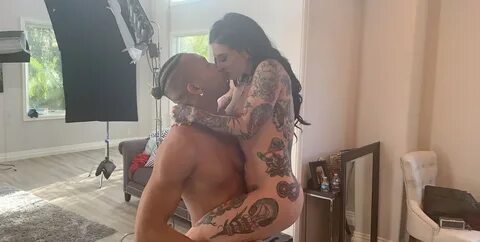 Got the pleasure of working with @JoannaAngel for @Brazzers today 