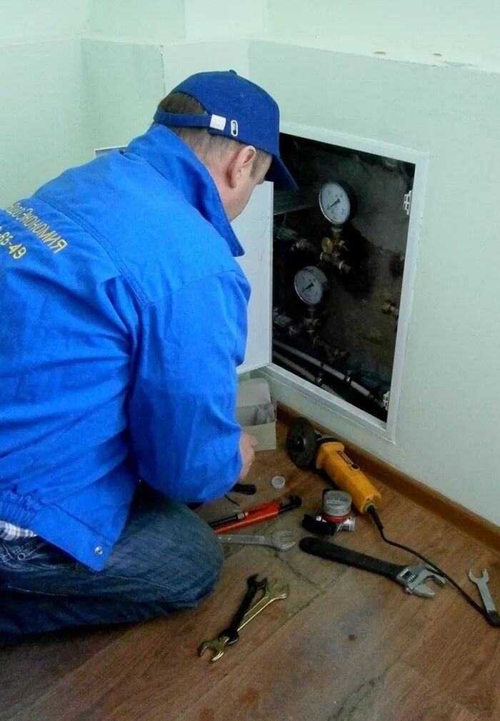 Водоучет в квартире. Инструкция по установке приборов учета для организаций. Электрик счетчик установка. Инструкция по установке приборов учета для организаций. Индивидуальный прибор учета тепловой энергии.