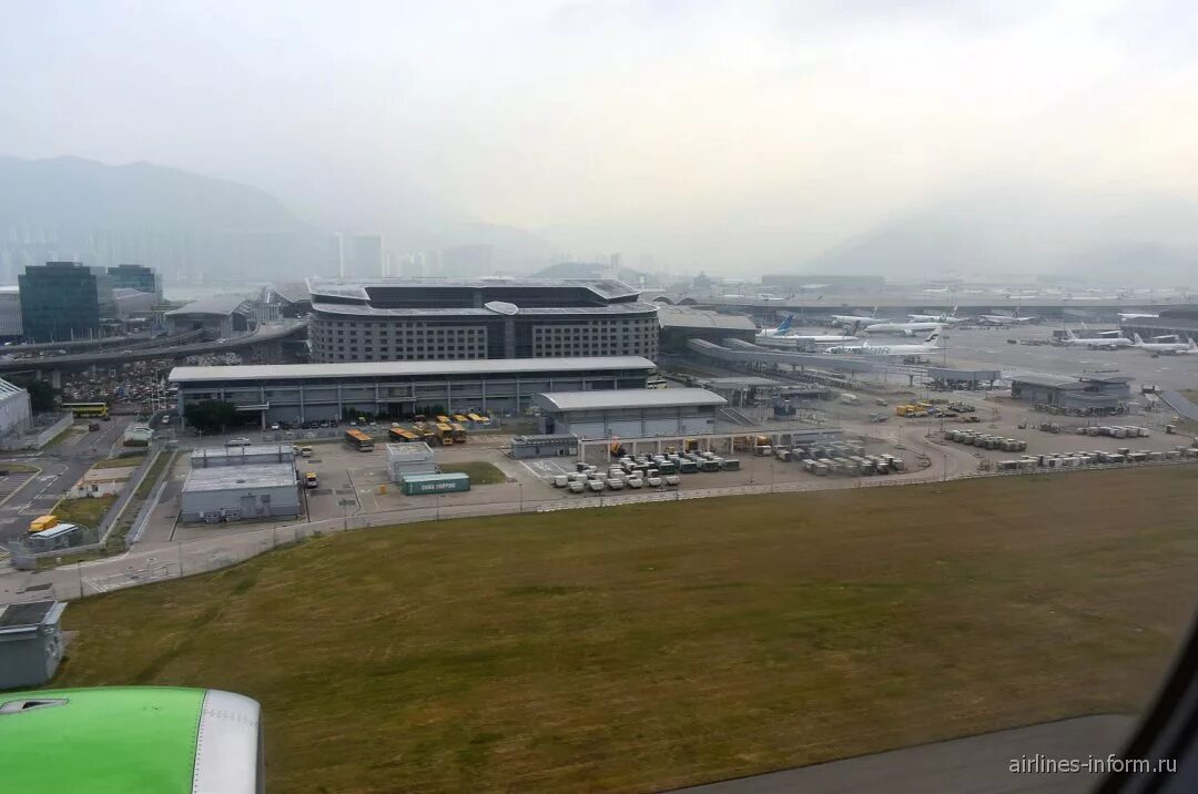 OFW stopover relaxing view of Hongkong airport - YouTube