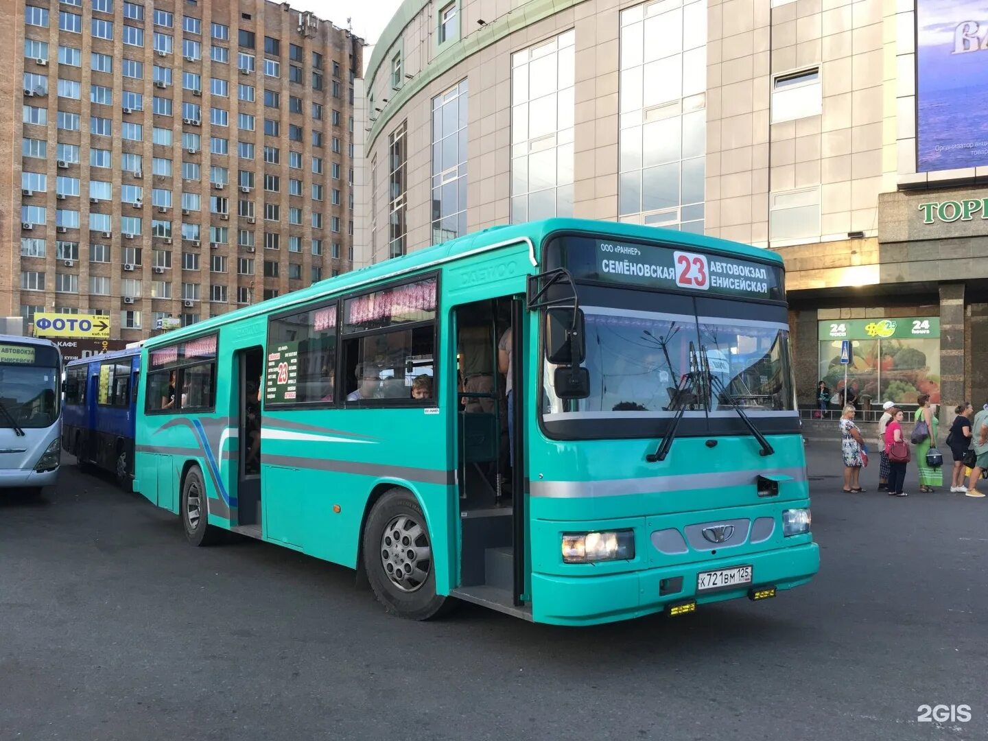 Бастайм автобусы владивосток. Автобус 23 владивосток. автобусы владивосток. общественный транспорт владивостока. городской автобус владивосток.