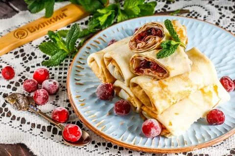 Блинчики с творогом и вишней