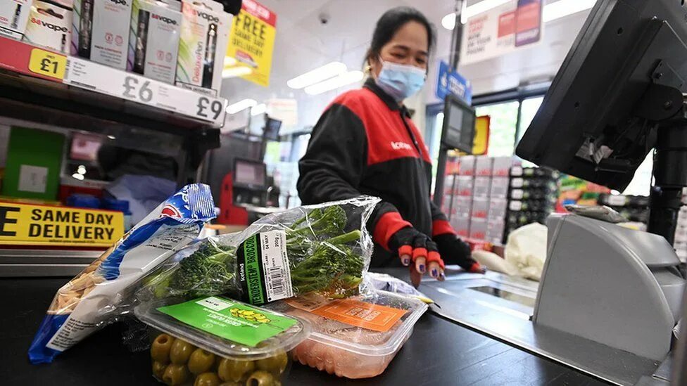 Флаг казахстана и британии. Великобритания санкции против россии. Казахстан и великобритания. Франция британия россия и казахстан. Флаг казахстана.