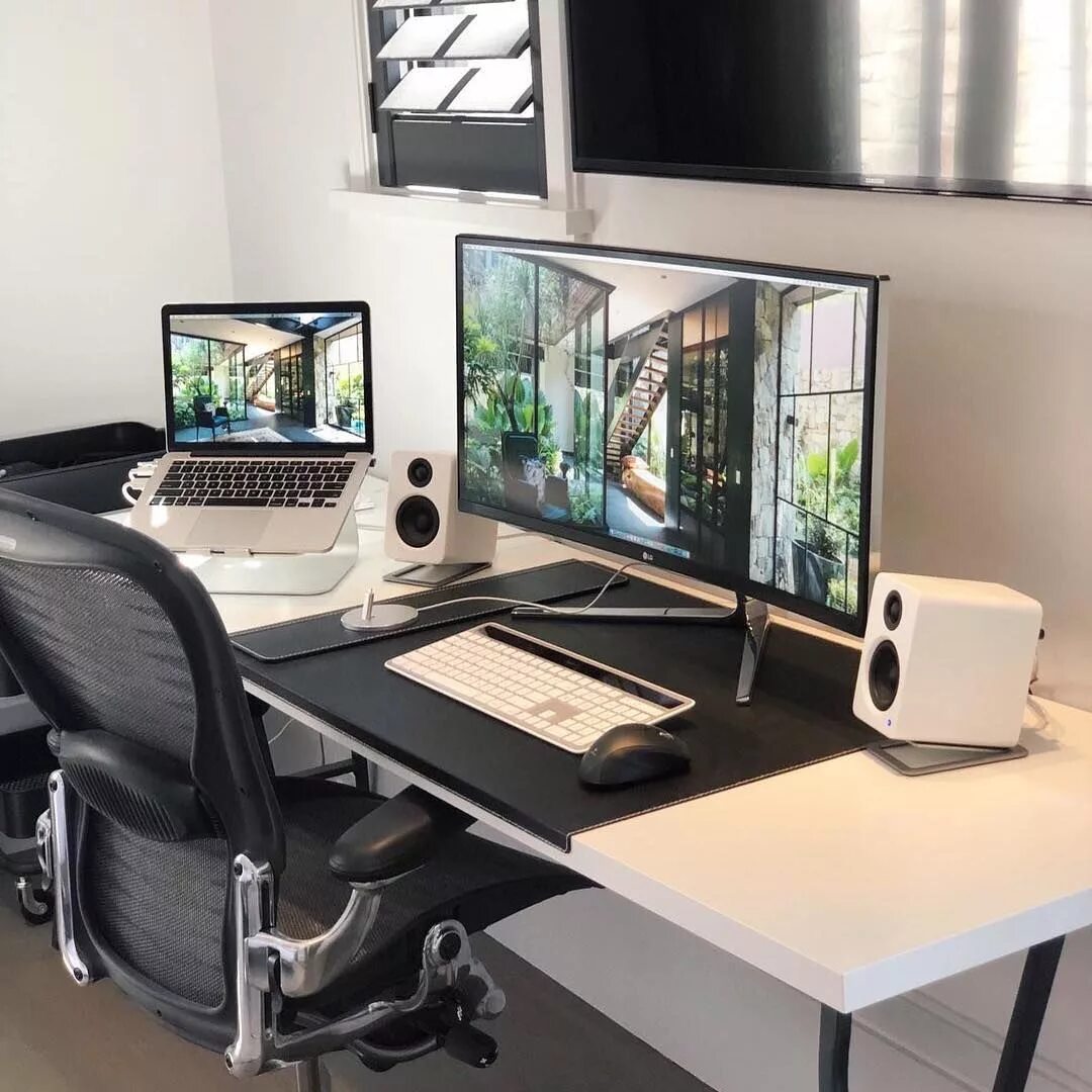 Идеальное рабочее место программиста. Удобное рабочее место. Рабочее место дизайнера. Компьютерное место. Офисный пк 2022.