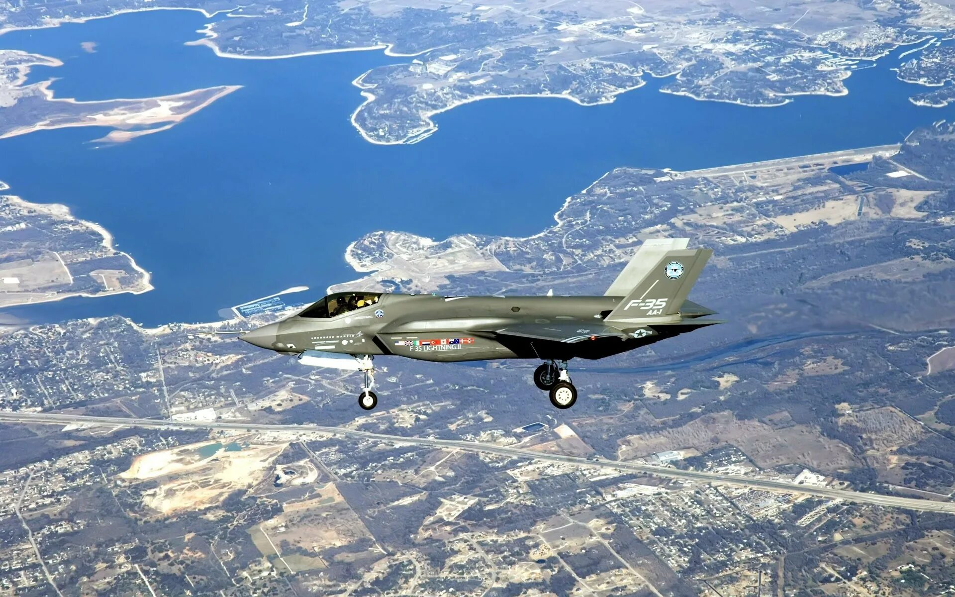 Покажи фотографии самолетов. Lockheed Martin x-35. F-35 Luftwaffe. Авиация Японии современная Lockheed Martin f-35 Lightning i. Военная Авиация обои.
