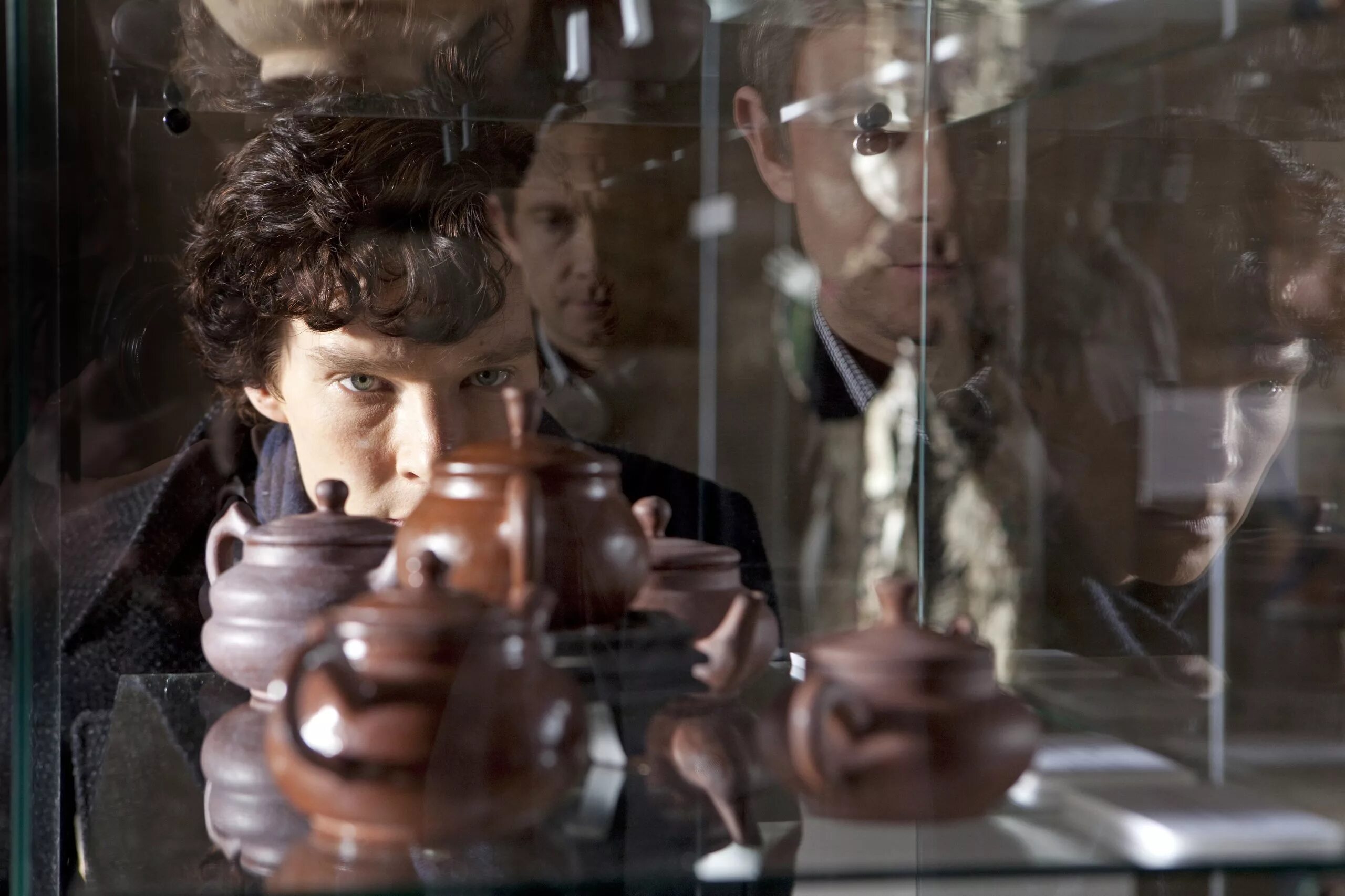 Sherlock holmes o zbek. Sherlock (шерлок), 2010–2017. шерлок сериал бенедикт камбербэтч. шерлок холмс и ватсон 2010. шерлок холмс бенедикт камбербэтч 1 сезон 1 серия.