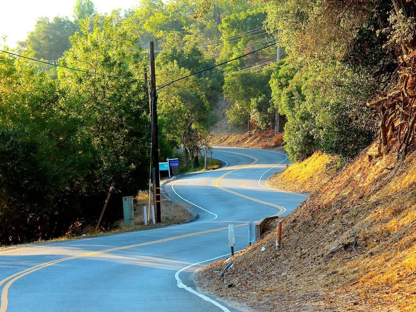 Малхолланд драйв Лос Анджелес. Mulholland дорога. Малхолланд драйв трасса. Сьело драйв Лос Анджелес.