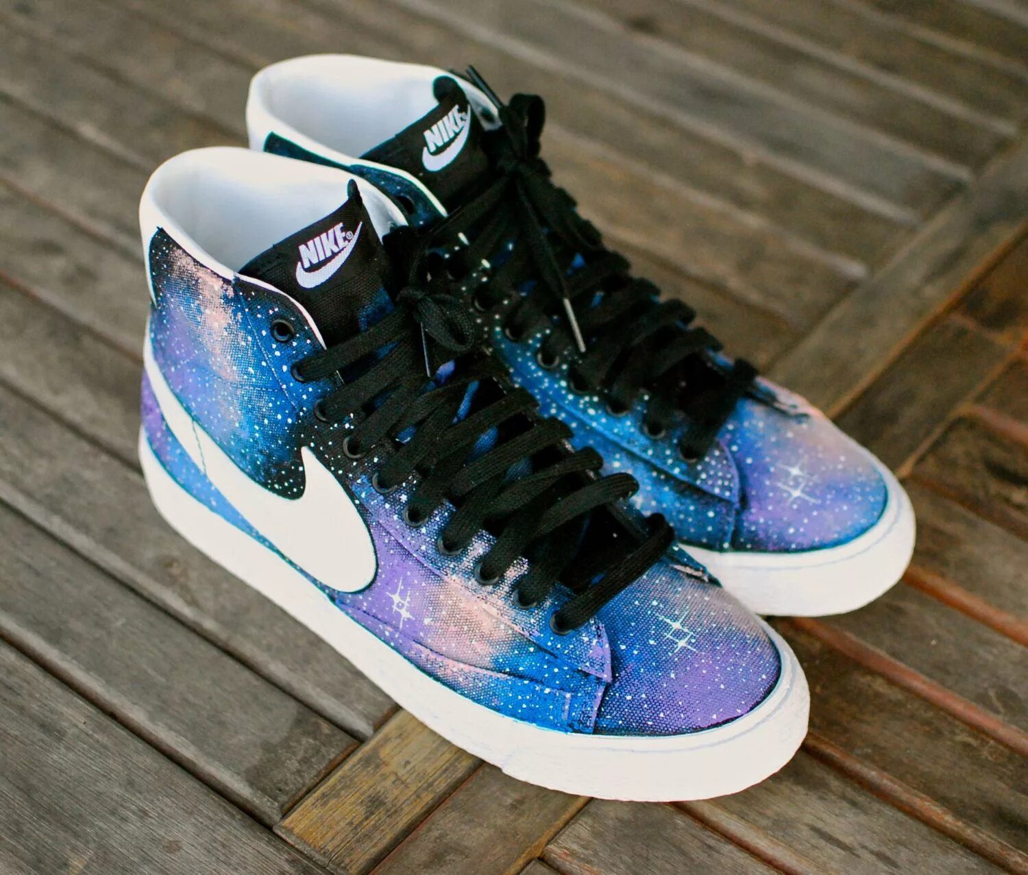 Найк омск. Найк блейзер кастом. Кастом Nike Blazer. Кастом кроссовок Nike Blazer. Nike Blazer Mid 77 Custom Tie Dye.