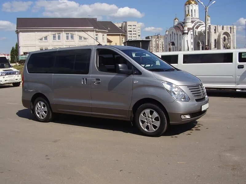 Купить гранд старекс 2.5 дизель. Hyundai Starex 4wd 2015. Хёндай Гранд Старекс 4х4. Гранд Старекс фургон. Хендай Старекс полноприводный.