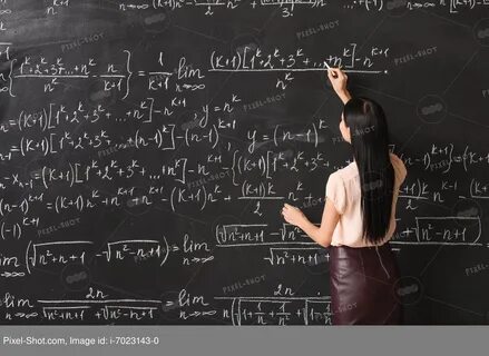 Учитель написал на доске четырехзначное число