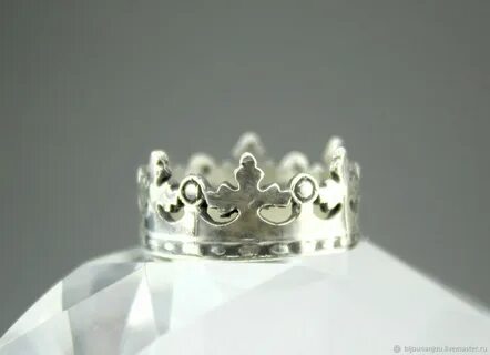 Серебряная и золотая корона