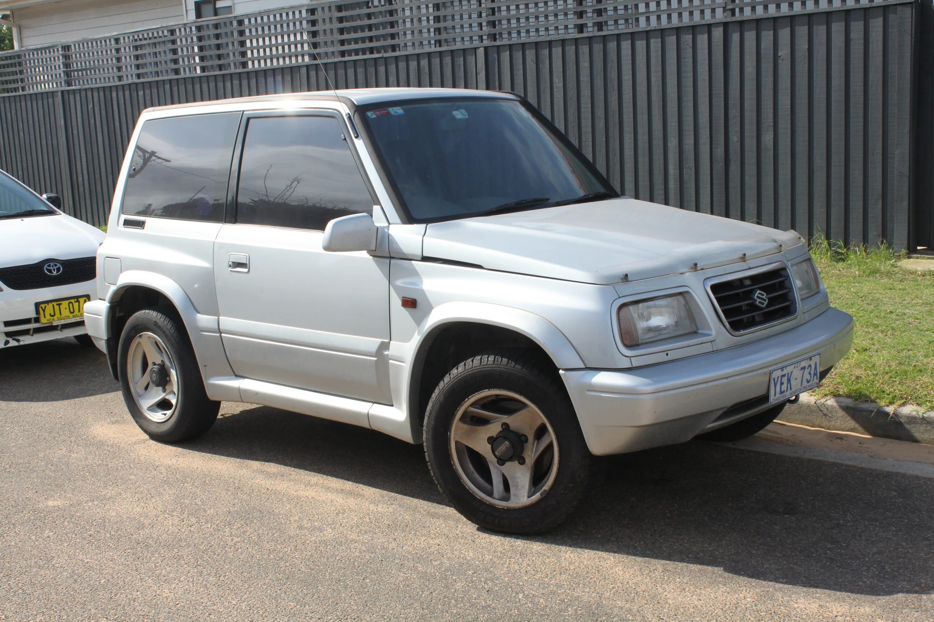 Сузуки первого поколения. Suzuki Vitara 1998. Suzuki Vitara 1 поколения. Судзуки Витара 1998. Сузуки Витара 98г.