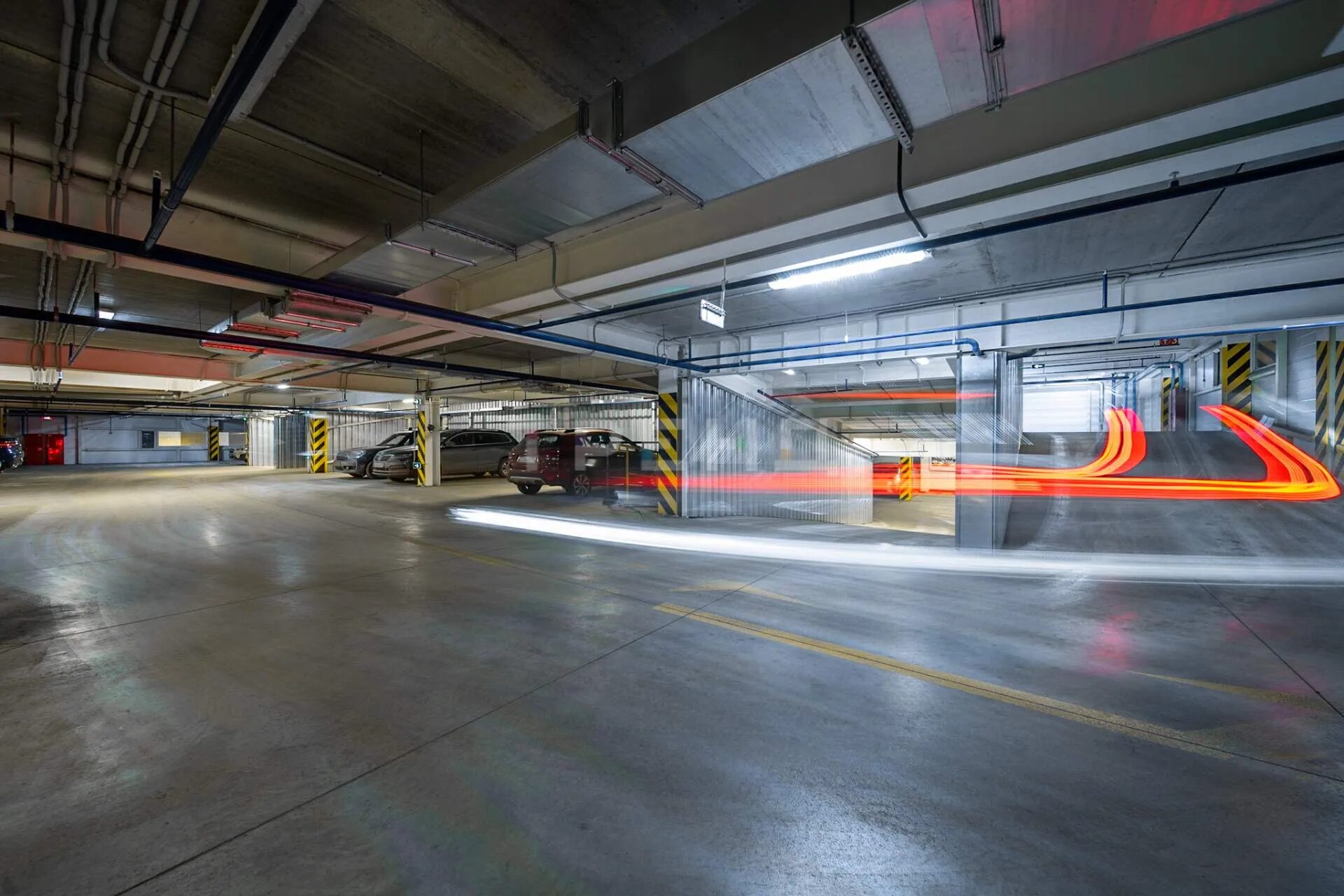 Гараж 13 3. Ул комсомольская 1 казань. Подземная парковка на пр. Революции 1905 года парковка. Гараж 13 3.