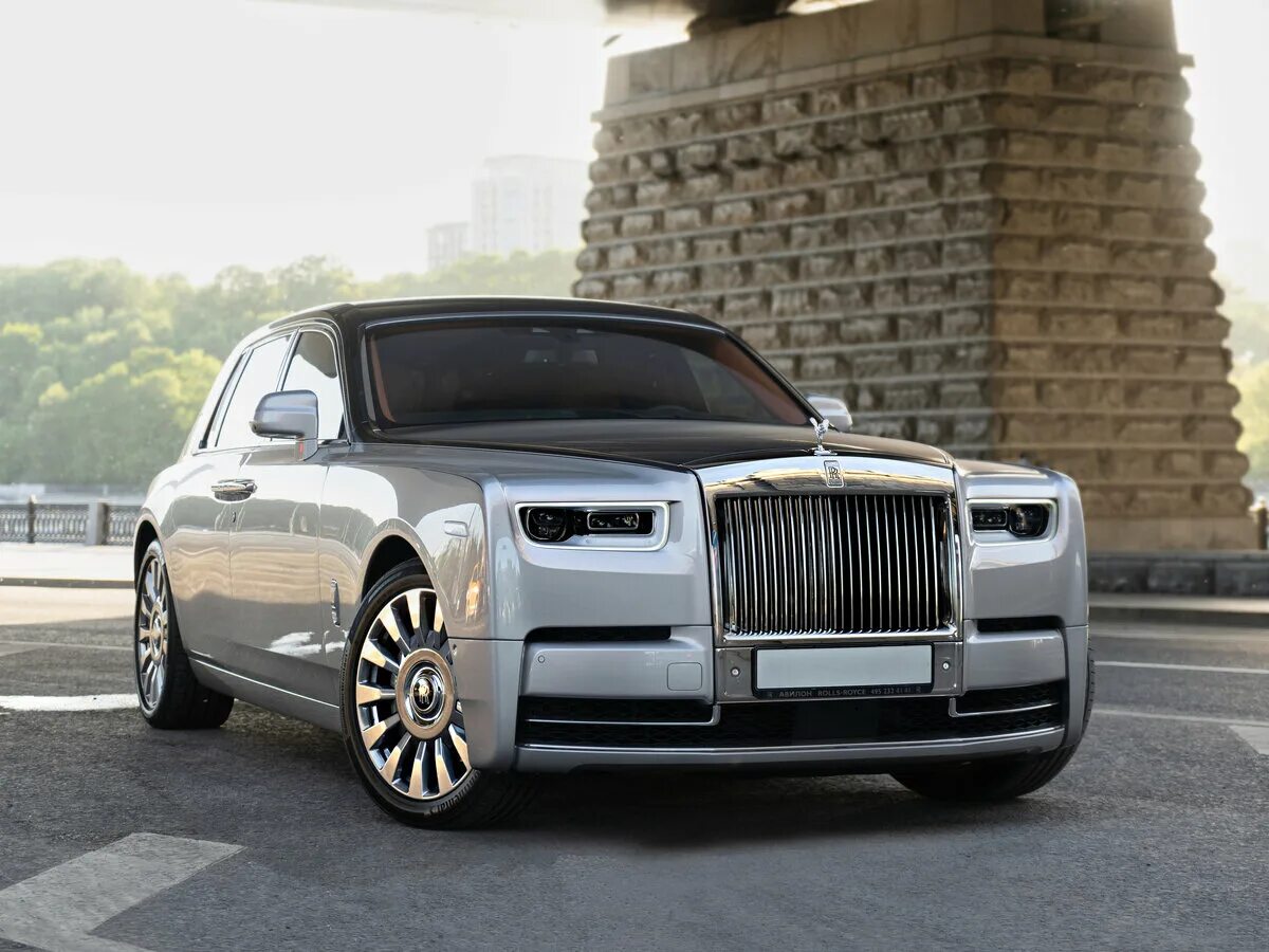 Новый rolls royce. Rolls Royce Phantom 2018. Rolls Royce Phantom седан. Rolls-Royce Phantom VIII 2018. Rolls-Royce Phantom (VII).