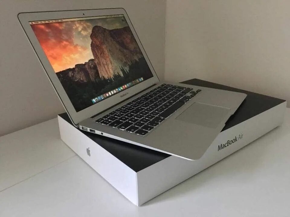 Apple MACBOOK Air 13. Ноутбук Apple MACBOOK Air 13.3. MACBOOK Air 13 i5 1.8/8gb/128ssd. Макбук АИР 2017.