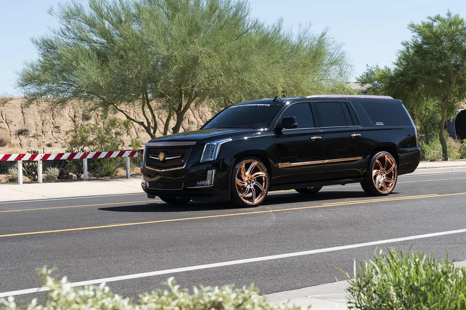 Кадиллак Эскалейд. Cadillac Escalade 2022. Cadillac Escalade 2021 Wheels. Кадиллак Эскалейд ESV.