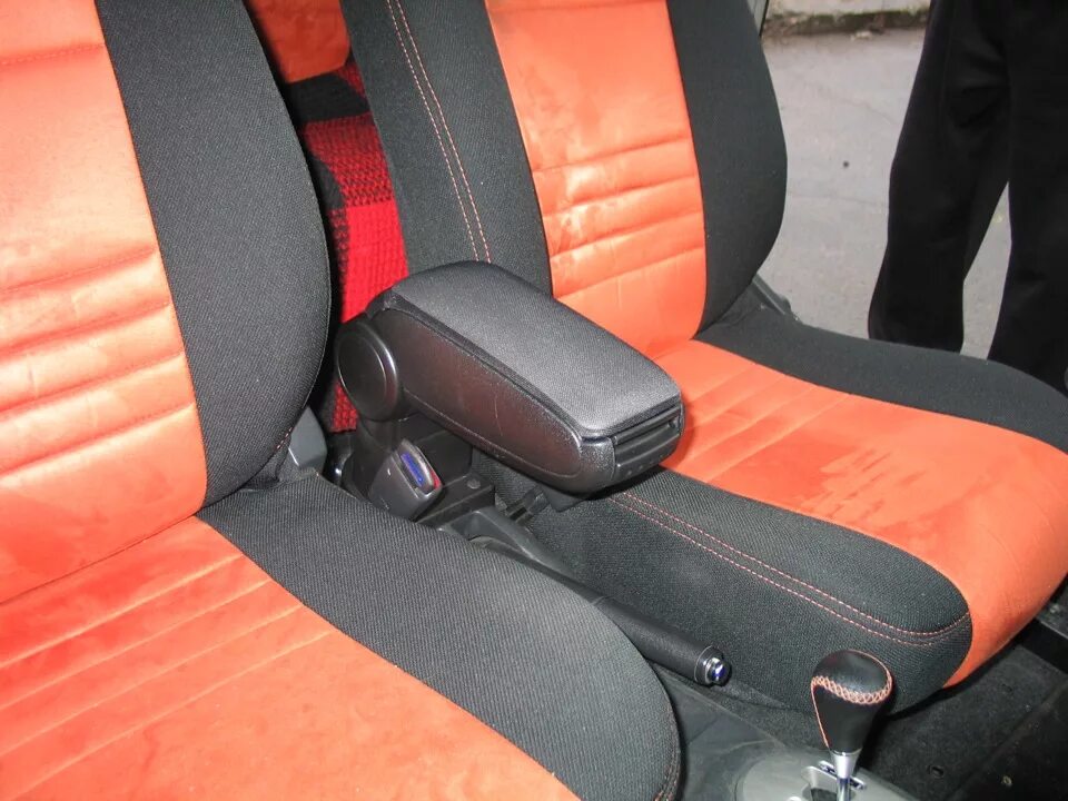 Подлокотник toyota vitz 1. Подлокотник для тойота витц ksp130 2017 года. Подлокотник toyota vitz 1. Подлокотник витц 2001. Подлокотник на toyota vitz 3 поколение.