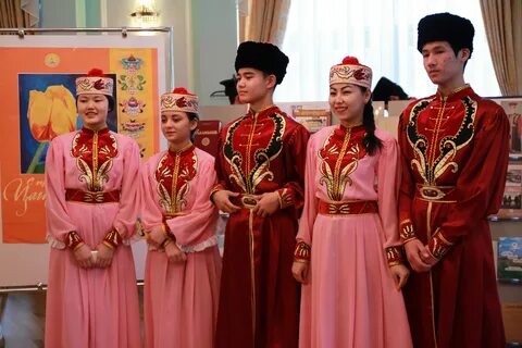 Калмыцкие национальные костюмы женские
