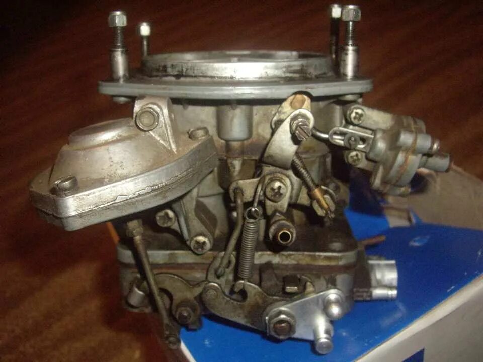 Фото карбюратора 2106. Карбюратор ваз 2106. Карбюратор ваз 2106. Карбюратор 06 ваз. Карбюратор озон ваз 2101.