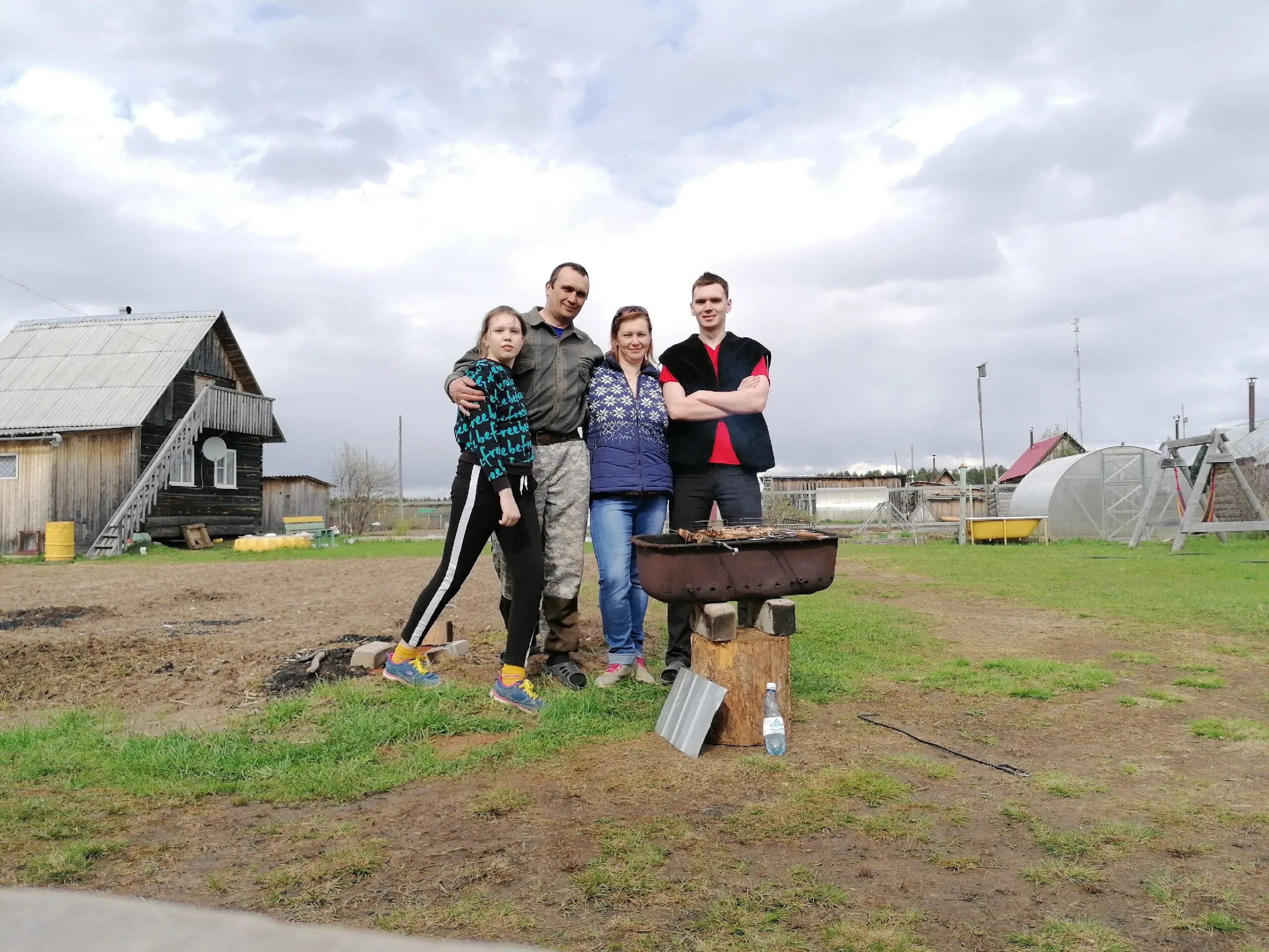 Верхнетоемский район деревня осяткино. Архангельская область верхнетоемский район п двинской ул двинская 4а. Двинской на сваге. Двинской на сваге. Двинской на сваге 2021.