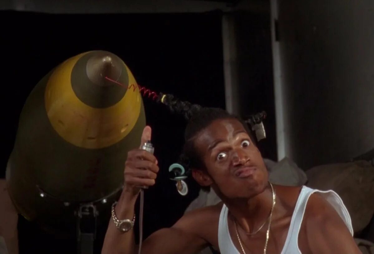 Лок дог не грози южному централу. Гангстер не грози южному централу. Не грози южному попивая сок. Не грози южному попивая сок. Не грози южному централу 1996.