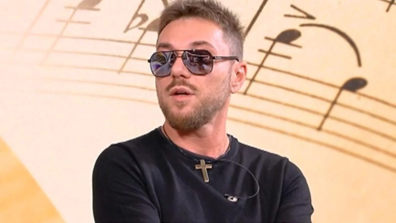 Миро унгар певец. Миро унгар биография национальность. Миро унгар биография национальность. Миро унгар биография национальность. Миро унгар певец.