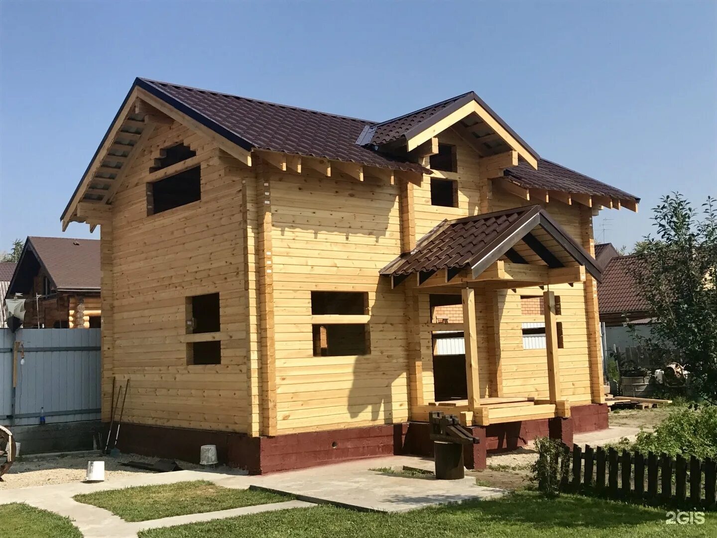 Дом из профилированного бруса. Дома теплый строим. Дома теплый строим. Отопление в загородном доме. Дом из керамических блоков 380 поризованный.