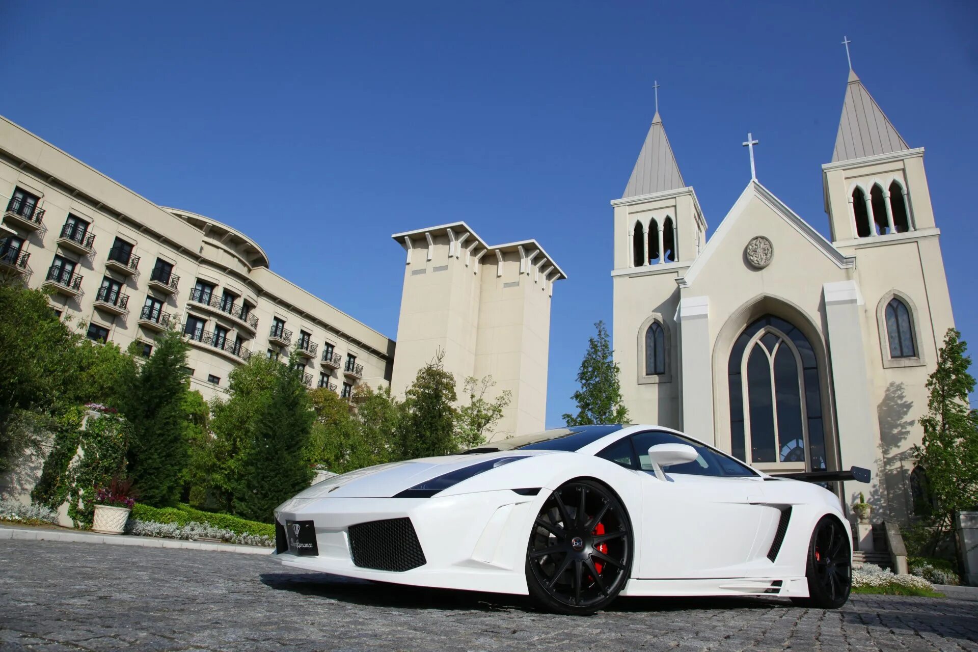 Ламборджини. Lamborghini 3000. Ламборджини в Узбекистане. Ламборджини Уракан.