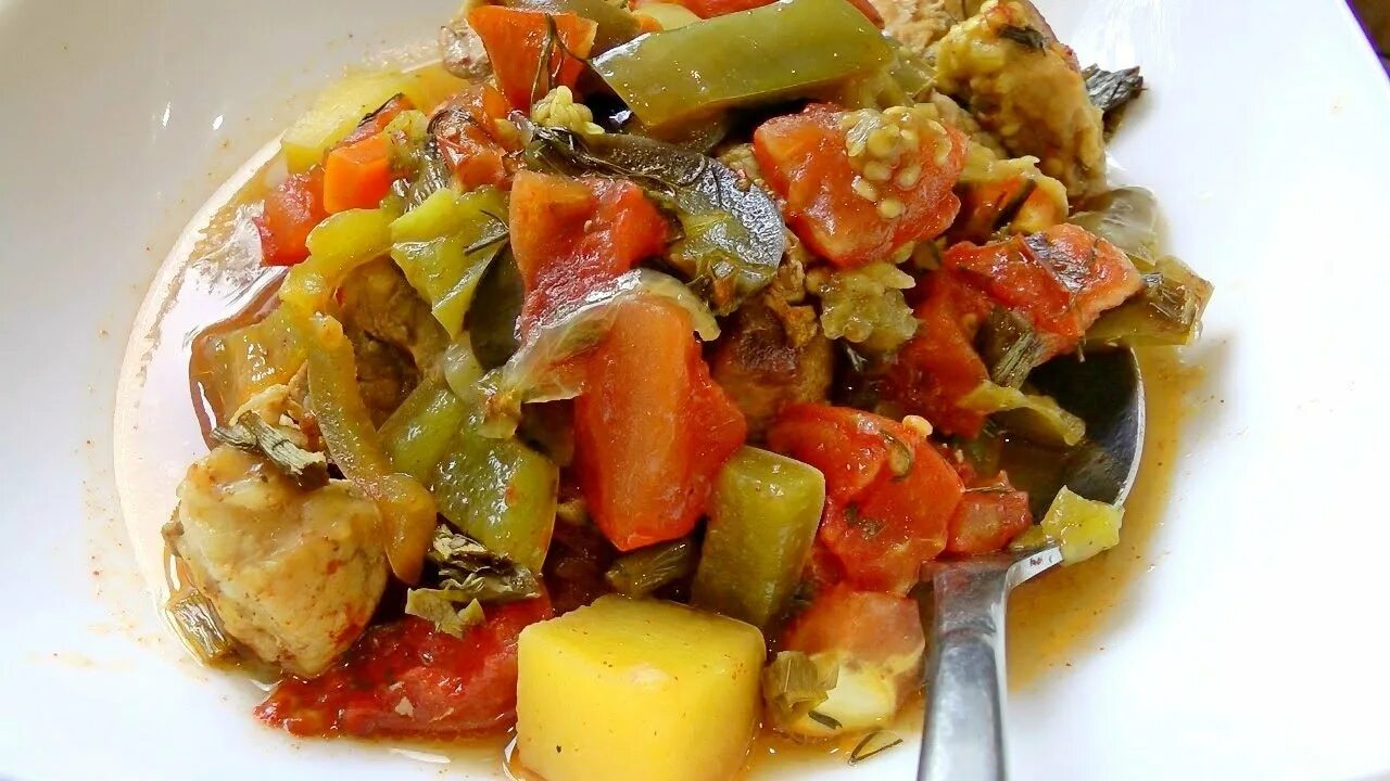 Lammschulter geschmort mit Auberginen-Zucchinigemüs BRIGITTE.de