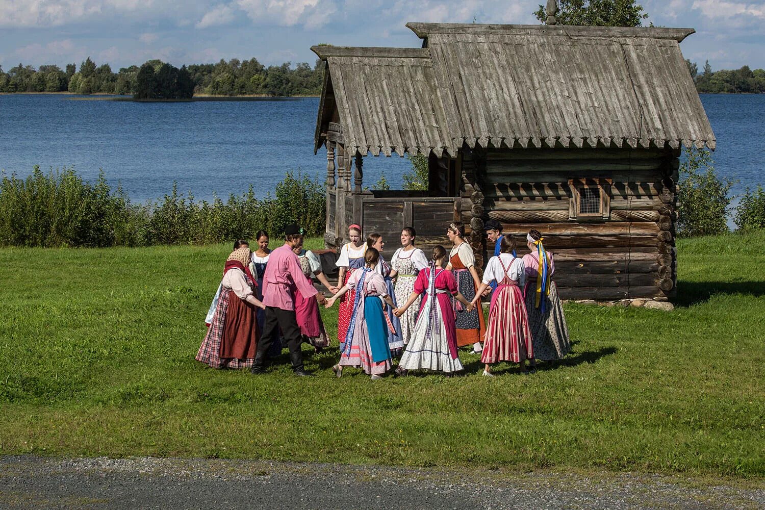 Нематериальное культурное наследие народов России. Карелы Кижи народ. Национальные традиции Карелии. Карельские традиции и обычаи.